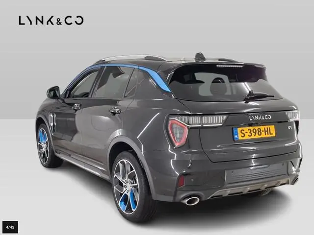 Lynk & Co 01