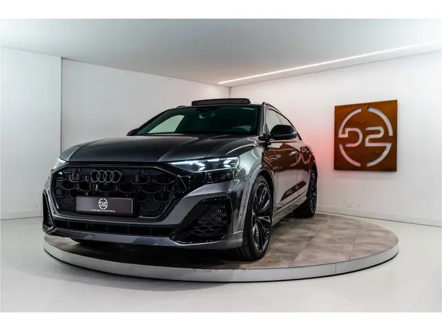 Audi Q8 60 TFSI E Quattro S-Edition Competition 490PK FACELIFT | Pano | B&O | Vierwielsturing | VOL!...