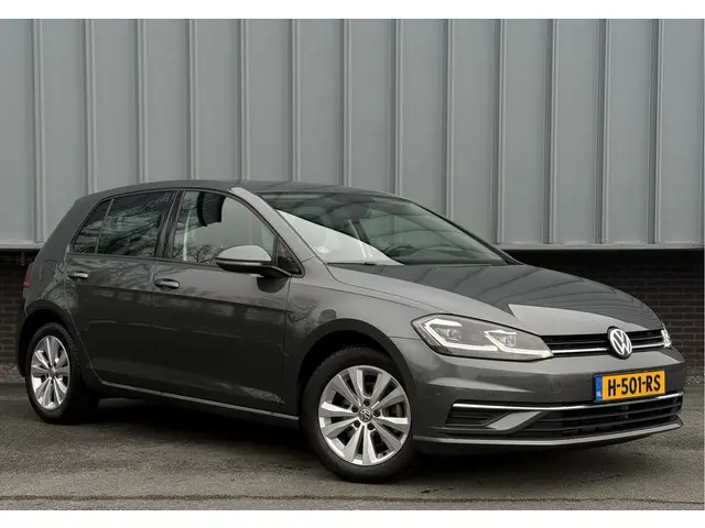 Volkswagen Golf 1.5 TSI Highline | Virtual | Trekhaak | ACC | Carplay