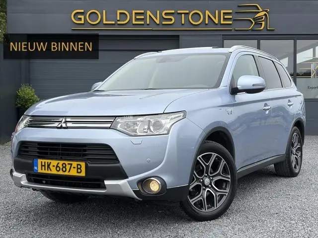 Mitsubishi Outlander 2.0 PHEV Executive Edition Trekhaak,Schuifdak,Leder,Stoelverw-Koeling,Camera,Na...