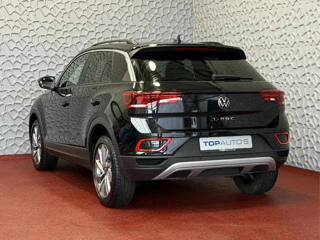 Volkswagen T-Roc 1.5 TSI 150PK EVO ADAP.CRUISE LED VIR.COCKPIT 18''LMV  STOEL/.VERW. CAMERA  TREKHAA...