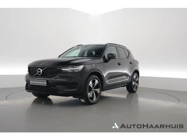 Volvo XC40 1.5 T4 Recharge R design | Adapt. Cruise | Navi | Stoel-Stuurverw. | Camera | CarPlay