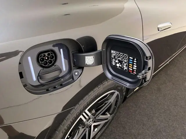 Mercedes-Benz EQE