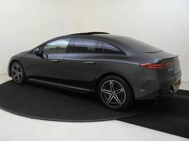 Mercedes-Benz EQE 300 AMG Line 89 kWh / Panaroma-dak / Memory-Stoelen / Burmeister /