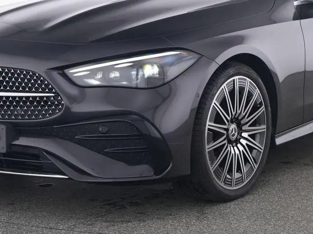 Mercedes-Benz CLE Cabriolet 200 AMG Line / Premium/ 20 inch/ Digital Light/ 360 camera/ AIRCAP/ AIRS...