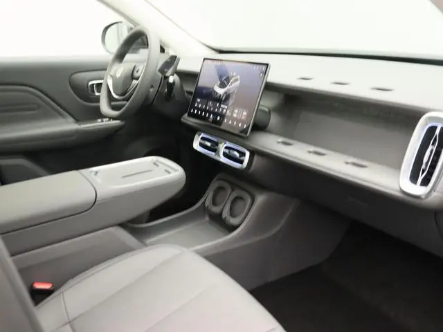 Leapmotor B10