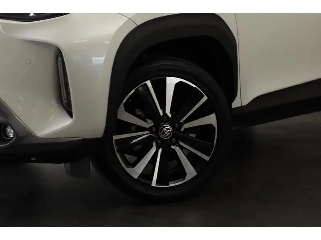 Toyota Yaris Cross 1.5 Hybrid Launch Edition, Leder, Head up display