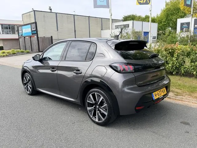 Peugeot 208 1.2 PureTech 102PK GT-Line•Leder•Camera