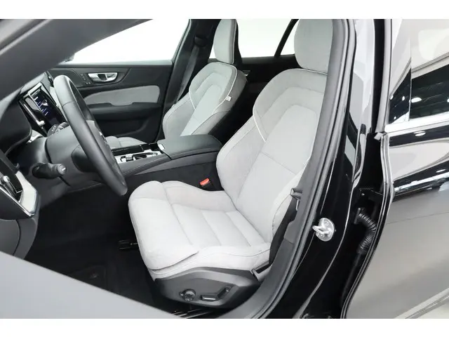 Volvo V60 T6 Plug-in hybrid Plus Bright | long range | Pilot Assist | Bliss | Google info. | CarPlay...