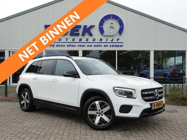 Mercedes-Benz GLB 250 4MATIC 225PK Premium Plus TREKH. | MATRIX | H-LEER | WIDE SCREEN
