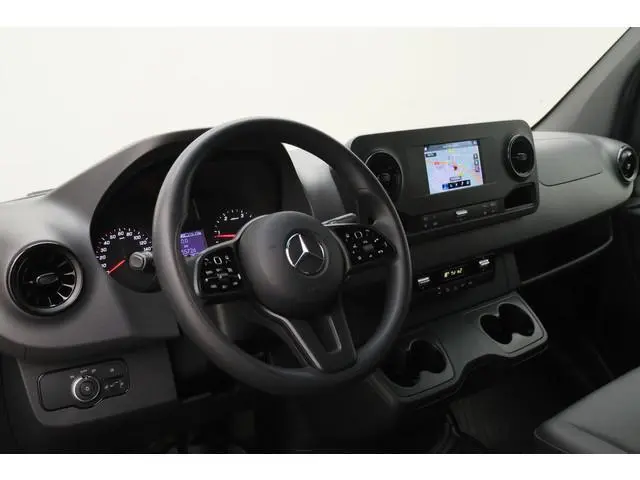 Mercedes-Benz Sprinter 315 CDI Automaat L1H1 Camera, Leer, Airco, Trekhaak, Apple CarPlay, 16”