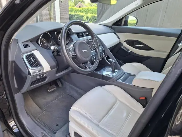 Jaguar E-PACE 2.0 P200 AWD SE Luxury | Volleder | Panoramadak | verwarmde stoelen | Etc.. Org NL & v...