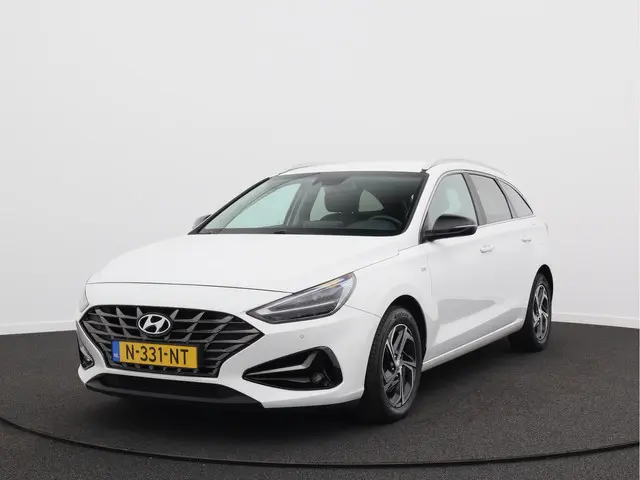 Hyundai i30 Wagon 1.5 T-GDi MHEV Premium/ lage km/ compleet!