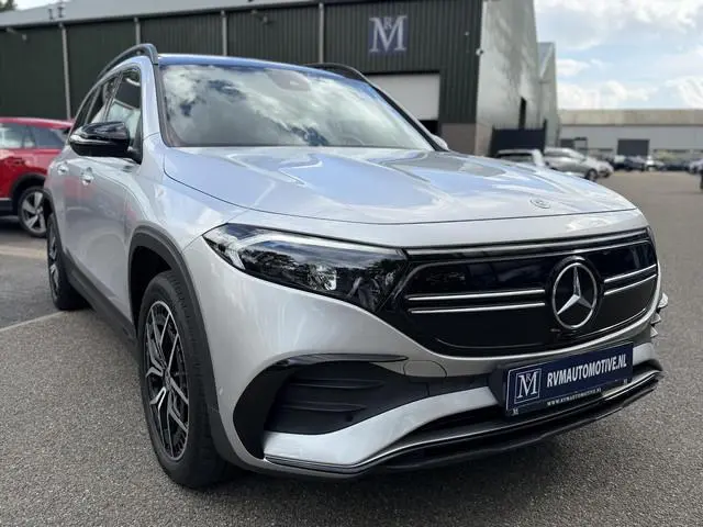 Mercedes-Benz EQB