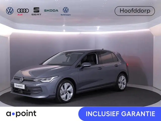 Volkswagen Golf Life Edition 1.5 TSI 85 kW 116 pk | Verlengde garantie | Navigatie via App | Parkeer...