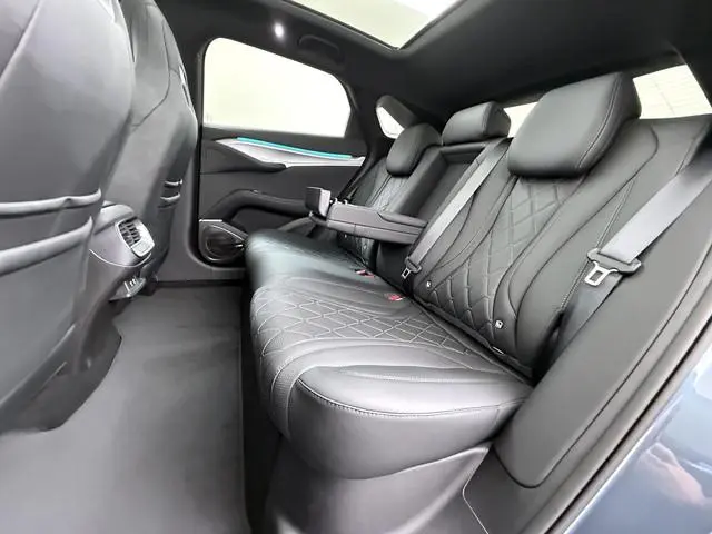 BYD SEALION