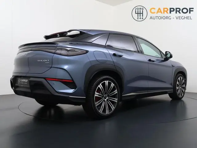 BYD SEALION