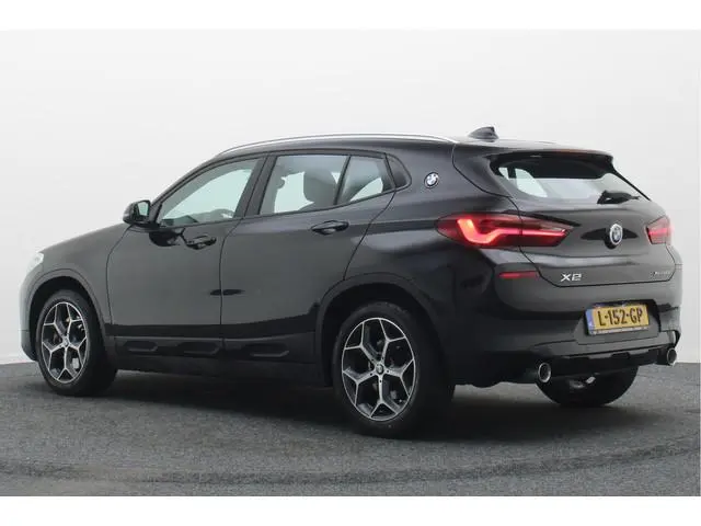BMW X2 xDrive20i High Executive LED, Camera, Trekhaak, Navigatie, Climate, 18"
