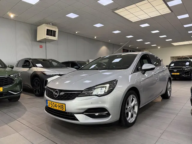 Opel Astra 1.2 Edition
