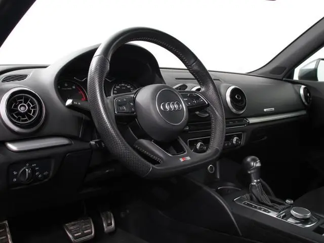 Audi A3 Sportback 1.5 TFSI CNG Automaat S-Line Navigatie Parkeersensoren achter Cruise Control Stoel...