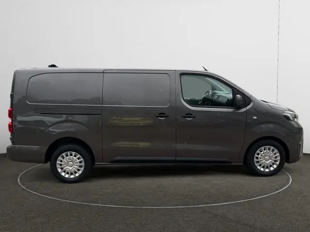 Toyota pro-ace