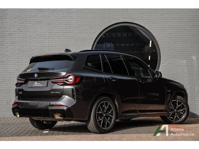 BMW X3 xDrive30e M-sport, trekhaak, panodak, comfort acces, camera, hifi