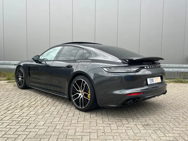 Porsche Panamera 2.9 4S E-Hybrid Keramisch / Soft Close / Pano / Key Less / 360 Camera / Bose