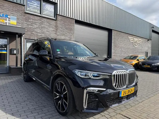 BMW X7 xDrive40i 6p. | AUTOMAAT | PANODAK | ACC | BOWERS & WILKINS | CAMERA | LASER | PARFUM | SFEER...