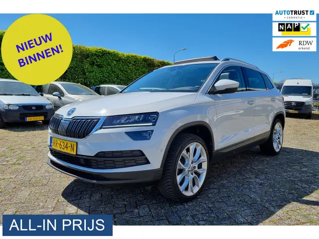 ŠKODA Karoq 1.5 TSI ACT Style Business ✅PANODAK ✅CARPLAY ✅CANTON SOUND