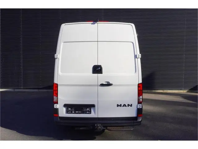 MAN TGE