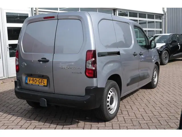 Toyota ProAce City 50 kWh 136pk Challenger Apple & Android auto, Cruise controle, Stoelverwarming, P...
