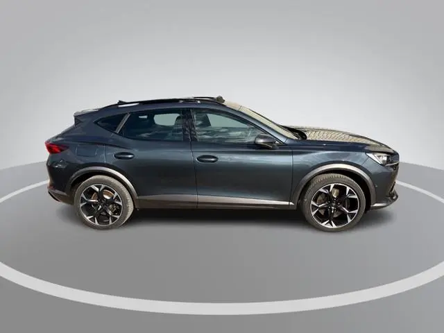 CUPRA Formentor 1.4 e-Hybrid 180KW/245PK VZ Performance · Camera + parkeersensoren · Trekhaak · Pano...