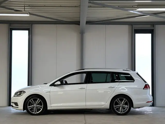 Volkswagen Golf Variant 1.5 TSI Highline | Navi | Camera | Trekhaak |