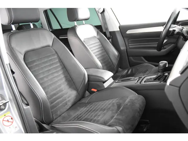 Volkswagen Passat Variant 1.5 TSI Elegance *1ste Eigenaar*Leer*Panoramadak*Trekhaak*