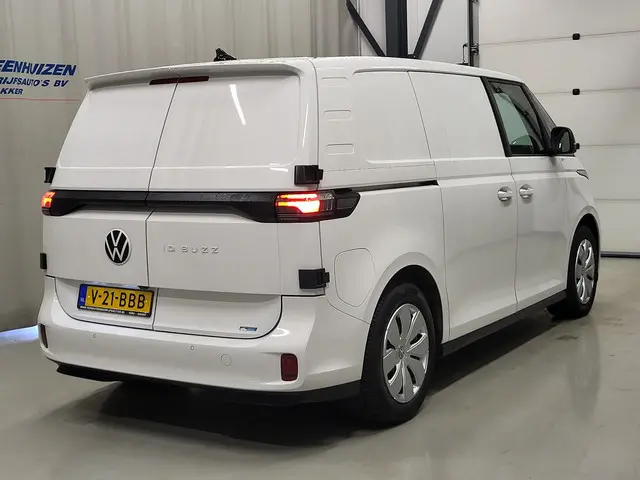 Volkswagen ID. Buzz Cargo 77kWh 350km Elektrisch!