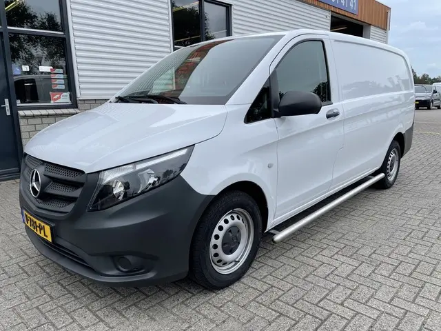 Mercedes-Benz Vito 111 CDI Lang L2H1 / rijklaar € 16.950 ex btw / lease vanaf € 375 / airco / cruise...