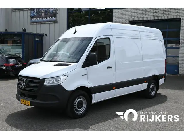 Mercedes-Benz eSprinter 314 L2H2 Pro 81kWh RWD DC opladen 115kW, Geveerde stoel, Etc.