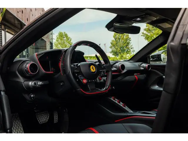 Ferrari 812 GTS