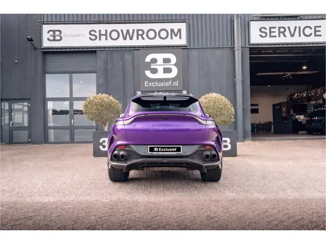 Aston Martin DBX