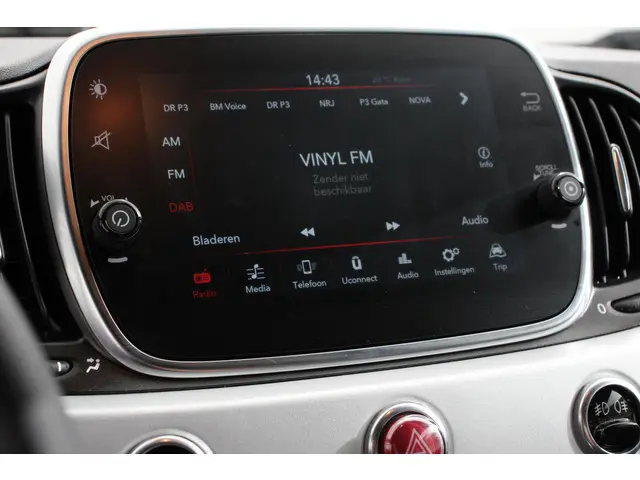 Fiat 500 1.0 Hybrid Sport Connect Navigatie Apple Carplay/Android Auto Airco Dab Sportstoelen Cruise...