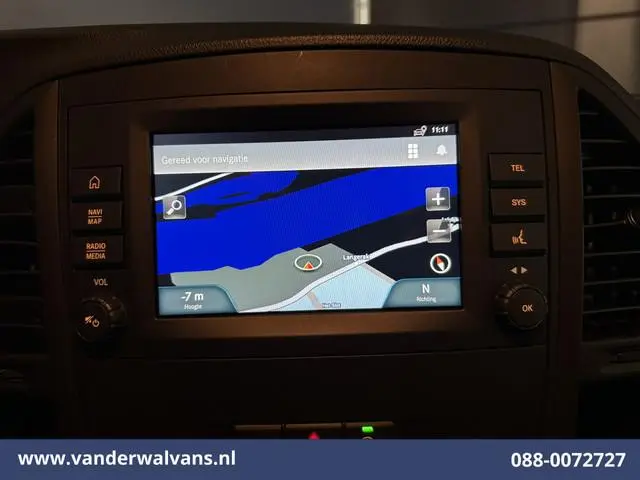 Mercedes-Benz Vito 110 CDI 102pk L2H1 Euro6 Airco | Imperiaal | Camera | Navigatie | Trekhaak | Appl...