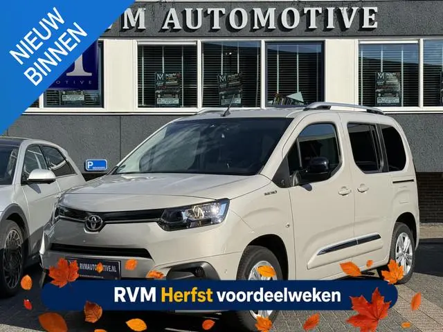Toyota PROACE CITY Verso Toyota Proace City L1 Electric Team D SOH: 100% | RIJKLAARPRIJS incl. TOYOT...