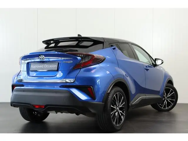 Toyota C-HR 1.8 Hybrid Bi-Tone Plus, BSM, Parkeersensoren