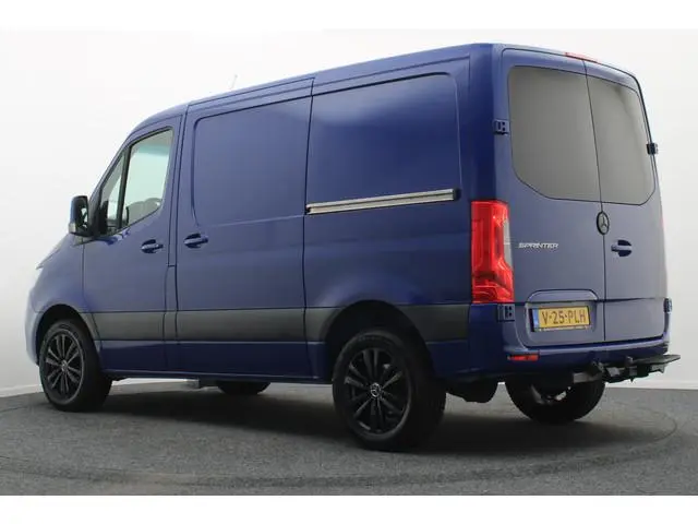 Mercedes-Benz Sprinter 317 L1H1 RWD Automaat 2x schuifdeur, 3-zits, Leer, Trekhaak, Apple Carplay, L...