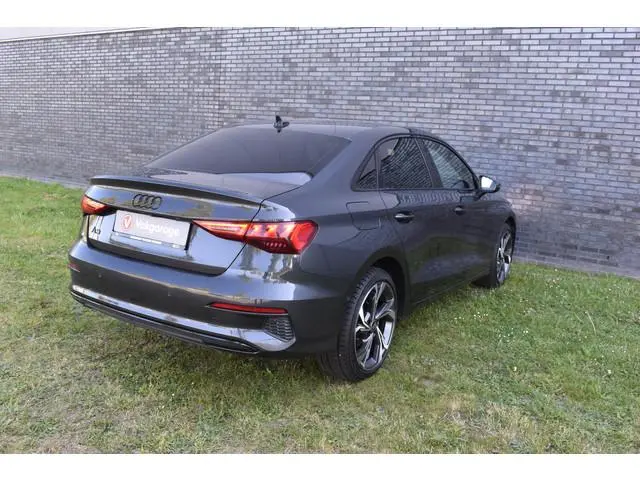 Audi A3 Limousine 30 TFSI edition one Apple Carplay Automaat