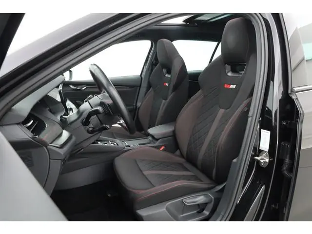 ŠKODA Octavia Combi 1.4 TSI RS iV PHEV Business | Pano | HUD | Adapt. Cruise | Elek. Trekhaak | Keyl...