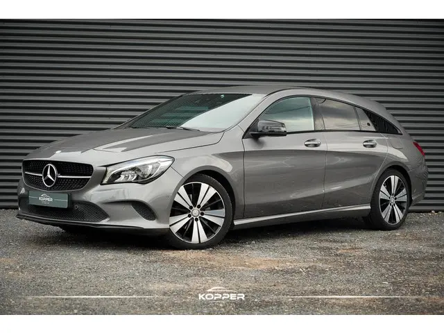 Mercedes-Benz CLA-klasse Shooting Brake 180 Lease Edition / Facelift / Stoelverwarming / Navi