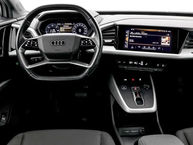 Audi Q4 Sportback e-tron 35 Edition 55 kWh 170pk · SOH 92,4% · Navigatie · Apple/Android Car Play ·...