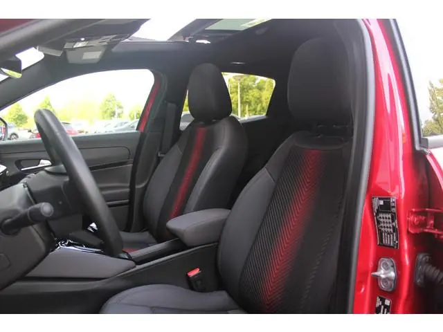Alfa Romeo Junior ELETTRICA SPECIALE 156PK 54 kWh | PANORAMISCH SCHUIF/KANTEL DAK | BICOLOR DAK (ZWA...