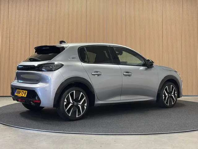 Peugeot 208 1.2 Turbo 100PK GT | Carplay | 360 Camera | Incl. garantie